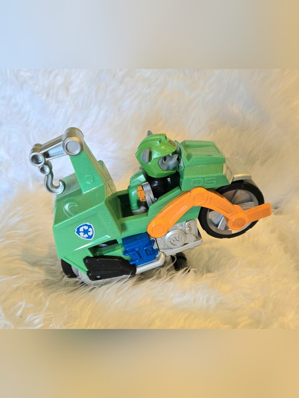 PAW Patrol Moto Pups Rocky's Deluxe Pull-Back Motorcycle Vehicle Green